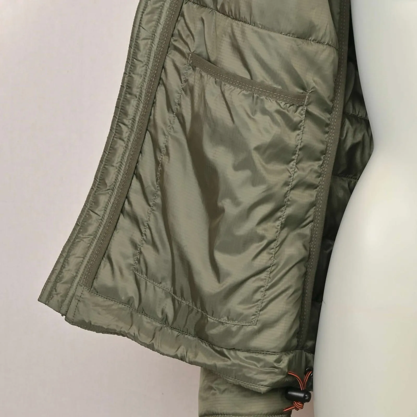 Women’s Ultralight Hooded Jacket — Clover green (9)